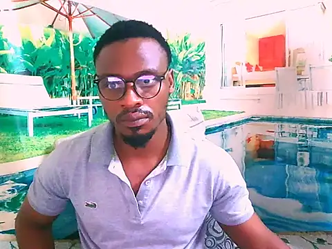 Snapshot of EbonyTiger69 chatting on 11/20/25, 06:18 EbonyTiger69 online show from 11/20/25, 06:18