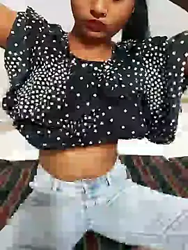 Saniya Doll online show from 10/23/25, 07:40
