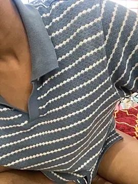 Snapshot of vickyandtania chatting on 10/21/25, 06:14 vickyandtania online show from 10/21/25, 06:14