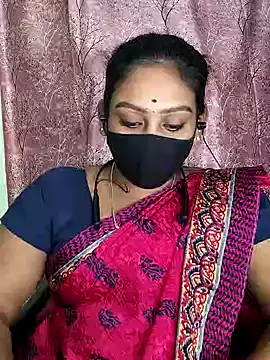 Snapshot of tamil_Monisha chatting on 12/18/25, 05:41 tamil Monisha online show from 12/18/25, 05:41