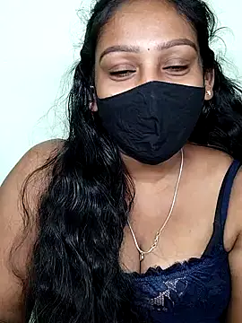 Snapshot of tamil_Monisha chatting on 01/07/26, 05:48 tamil Monisha online show from 01/07/26, 05:48