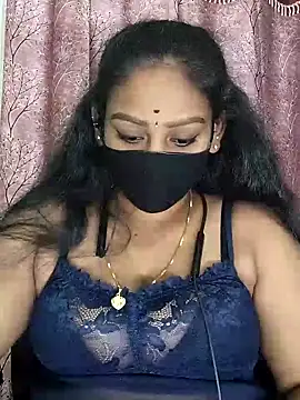 Snapshot of tamil_Monisha chatting on 02/09/26, 04:22 tamil Monisha online show from 02/09/26, 04:22