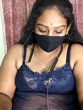 Snapshot of tamil_Monisha chatting on 02/13/26, 05:42 tamil Monisha online show from 02/13/26, 05:42