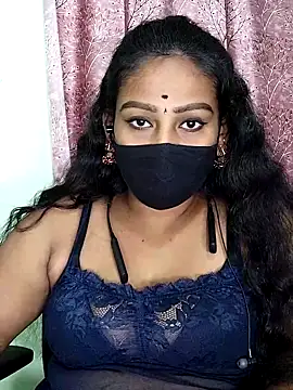 Snapshot of tamil_Monisha chatting on 03/02/26, 03:52 tamil Monisha online show from 03/02/26, 03:52