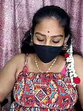 Snapshot of tamil_Monisha chatting on 03/03/26, 06:47 tamil Monisha online show from 03/03/26, 06:47