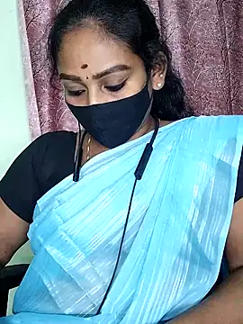Snapshot of tamil_Monisha chatting on 03/08/26, 06:01 tamil Monisha online show from 03/08/26, 06:01