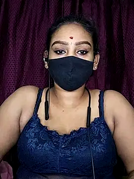 Snapshot of tamil_Monisha chatting on 04/15/26, 04:58 tamil Monisha online show from 04/15/26, 04:58