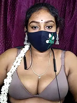 Snapshot of tamil_Monisha chatting on 07/12/26, 07:05 tamil Monisha online show from 07/12/26, 07:05