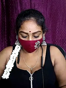 Snapshot of tamil_Monisha chatting on 07/14/26, 06:13 tamil Monisha online show from 07/14/26, 06:13