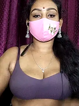 Snapshot of tamil_Monisha chatting on 07/28/26, 07:04 tamil Monisha online show from 07/28/26, 07:04