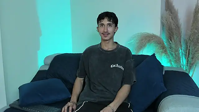 TOBIASFERRER online show from 10/25/25, 07:52