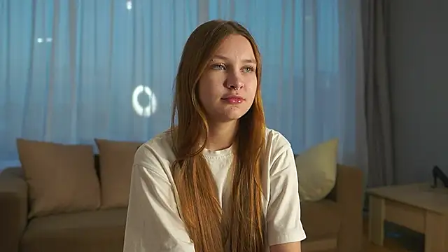 Snapshot of MarindaRuud chatting on 10/12/25, 01:10 MarindaRuud online show from 10/12/25, 01:10