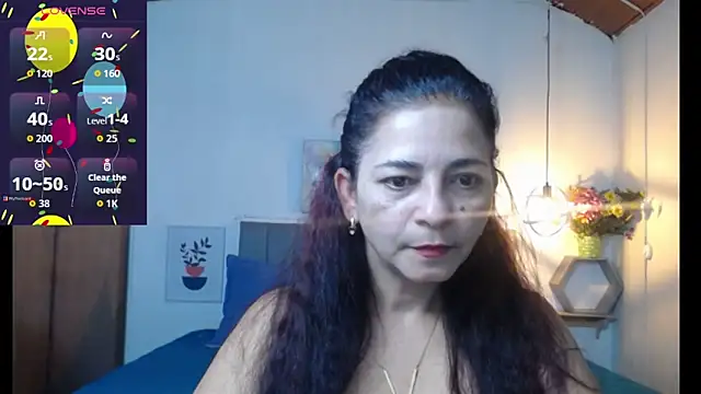 Snapshot of rosse_m chatting on 10/21/25, 02:07 rosse m online show from 10/21/25, 02:07