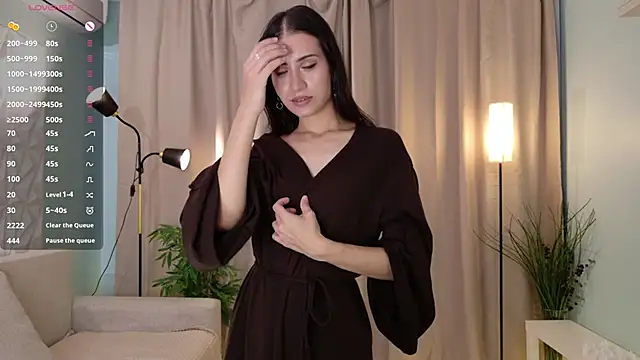 Playful Lia online show from 11/17/25, 02:12