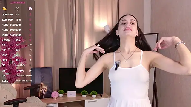Snapshot of Playful_Lia chatting on 01/18/26, 02:21 Playful Lia online show from 01/18/26, 02:21
