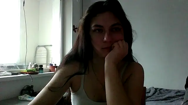 Snapshot of Twolatte1520 chatting on 12/02/25, 07:57 Twolatte1520 online show from 12/02/25, 07:57