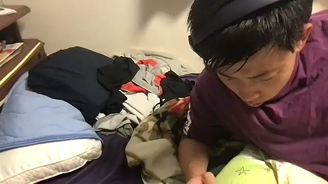 Snapshot of aooya chatting on 10/16/25, 12:39 aooya online show from 10/16/25, 12:39