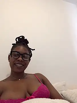 CurvyGoddessXxx online show from 10/05/25, 02:04
