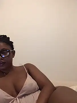 CurvyGoddessXxx online show from 10/07/25, 07:33