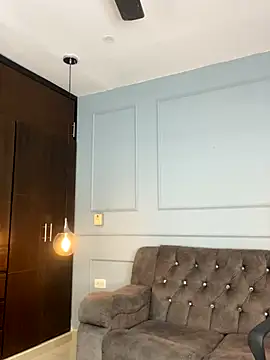 Rose monroee online show from 12/01/25, 07:41