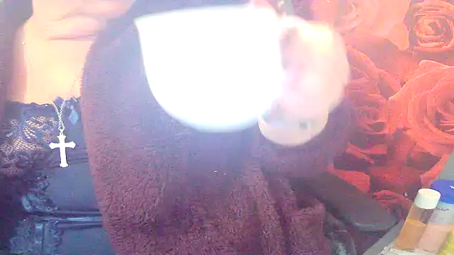 Playful MILF Demi online show from 05/17/26, 10:39