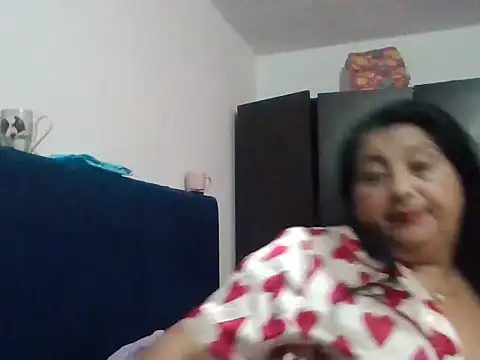 Snapshot of Karina_Betherlsen chatting on 10/21/25, 02:12 Karina Betherlsen online show from 10/21/25, 02:12