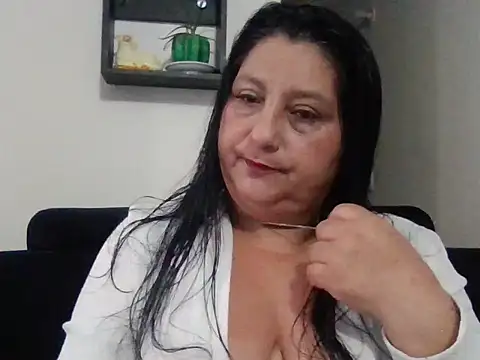 Snapshot of Karina_Betherlsen chatting on 10/25/25, 07:41 Karina Betherlsen online show from 10/25/25, 07:41