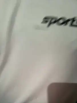 Snapshot of Wuza-H chatting on 11/22/25, 08:19 Wuza-H online show from 11/22/25, 08:19