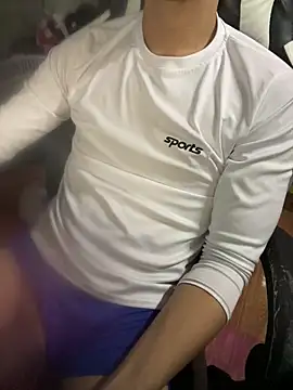 Snapshot of Wuza-H chatting on 12/05/25, 08:56 Wuza-H online show from 12/05/25, 08:56