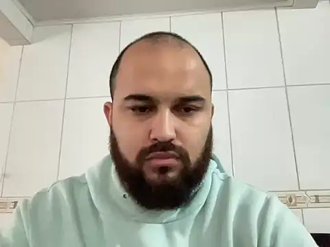 Snapshot of mayday2025m chatting on 11/04/25, 11:31 mayday2025m online show from 11/04/25, 11:31