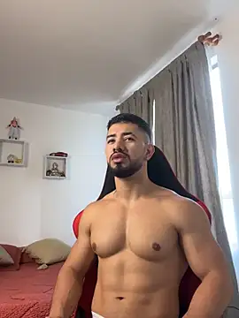 Snapshot of Ezzio_Scolaro chatting on 02/19/26, 01:18 Ezzio Scolaro online show from 02/19/26, 01:18