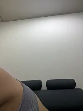 Anyhot latina online show from 10/14/25, 01:06
