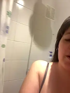 Anyhot latina online show from 10/20/25, 09:04
