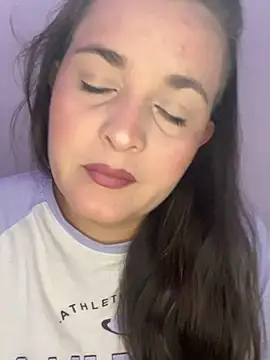 Anyhot latina online show from 11/12/25, 12:11