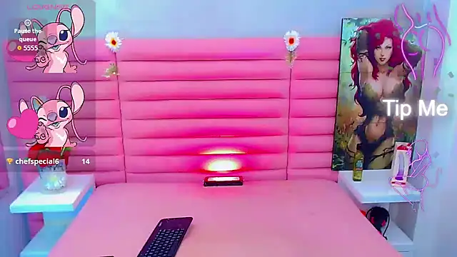 Snapshot of miss_dania75 chatting on 10/26/25, 01:39 miss dania75 online show from 10/26/25, 01:39