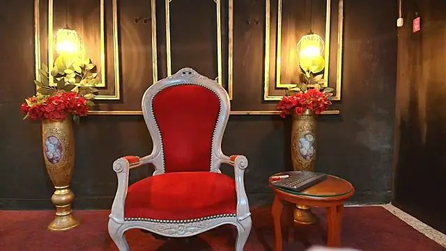 brianna montero online show from 10/12/25, 01:43