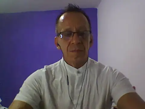  axelking  online show from 01/09/26, 03:42