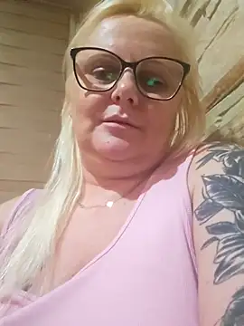 Snapshot of NieMaJazdyBezGwiazdy7883 chatting on 10/31/25, 04:30 NieMaJazdyBezGwiazdy7883 online show from 10/31/25, 04:30