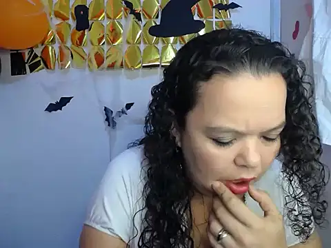 cherry blond online show from 10/07/25, 02:25