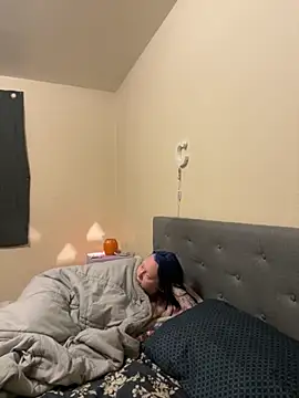 Snapshot of sunshinemielos chatting on 10/29/25, 04:15 sunshinemielos online show from 10/29/25, 04:15