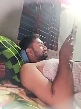 Snapshot of mfrboss1 chatting on 10/03/25, 11:46 mfrboss1 online show from 10/03/25, 11:46