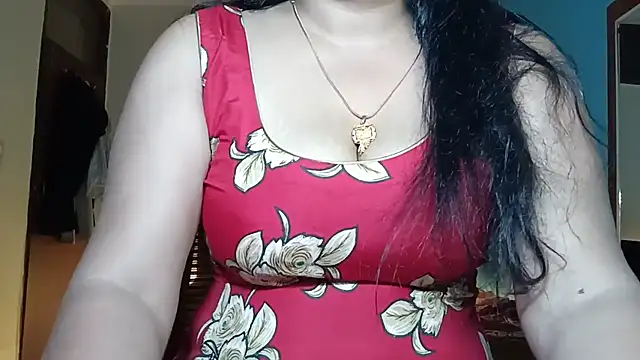 horny milf couple online show from 06/23/26, 06:17