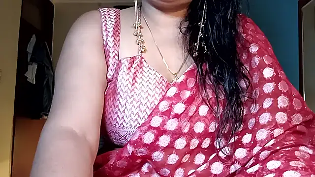 horny milf couple online show from 06/28/26, 07:31