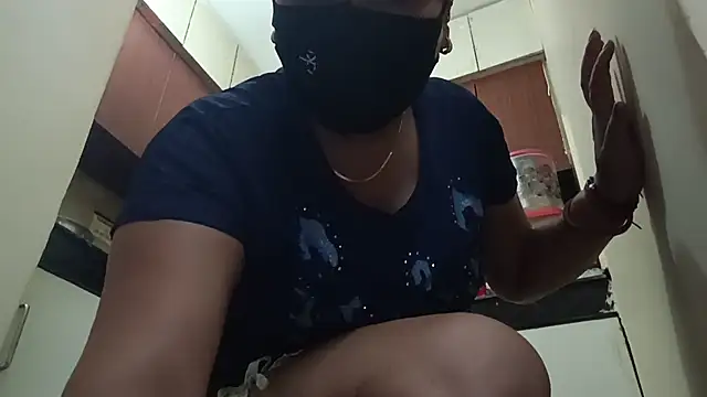 horny milf couple online show from 07/19/26, 04:54