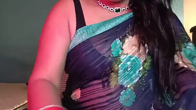 horny milf couple online show from 07/23/26, 01:58