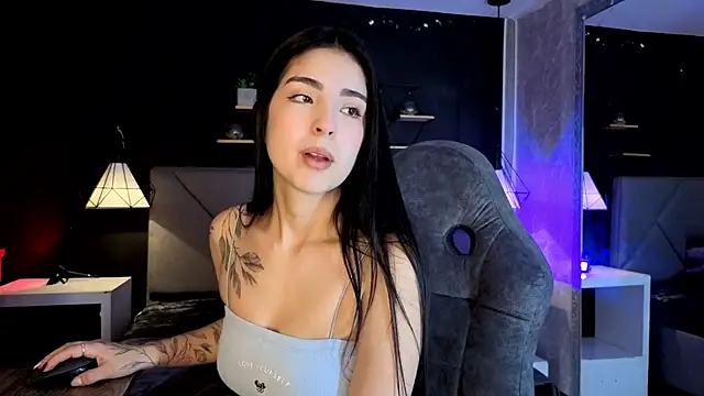 giapearl25 online show from 11/07/25, 01:22