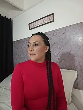 Snapshot of Nina-Velour chatting on 10/26/25, 12:49 Nina-Velour online show from 10/26/25, 12:49