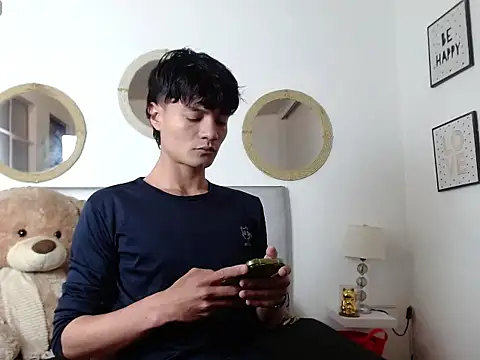 Snapshot of alex_russo__ chatting on 10/09/25, 03:48 alex russo   online show from 10/09/25, 03:48