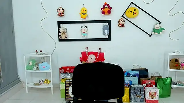 Snapshot of Gregorii_adams chatting on 11/29/25, 11:57 Gregorii adams online show from 11/29/25, 11:57