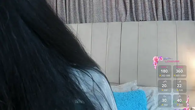 Snapshot of alahia_hank chatting on 11/05/25, 06:08 alahia hank online show from 11/05/25, 06:08